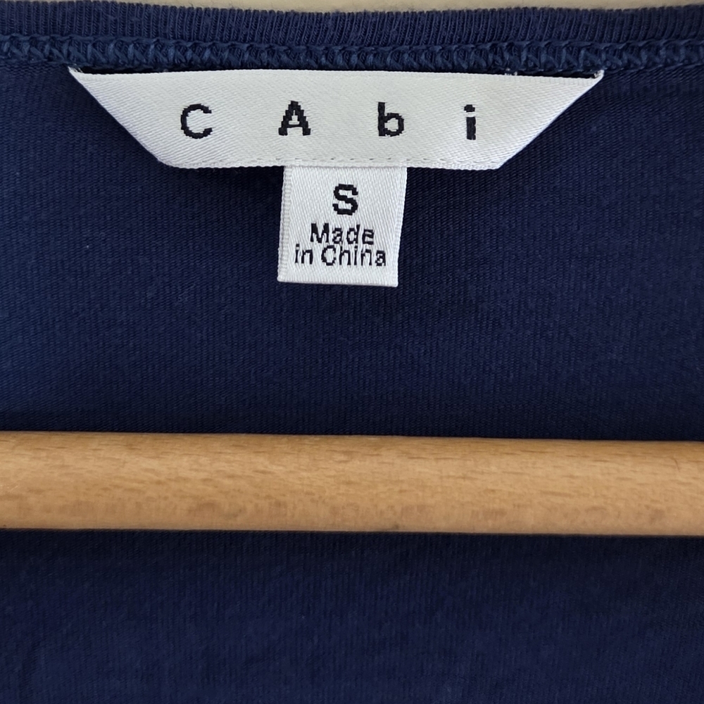 Cabi | #585 Blue Flip It Draped Racer Back Navy Blue Long Sleeve Tee Size Small - Picture 3 of 5